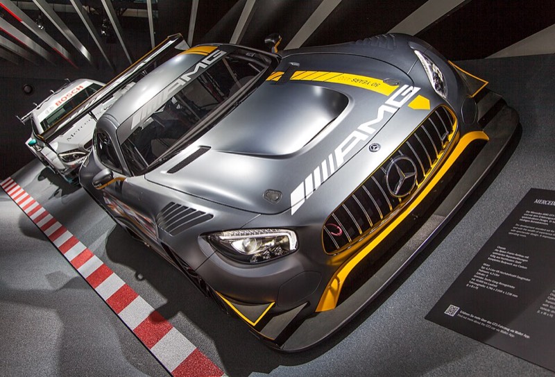 GT3カーの例: Mercedes-AMG GT3